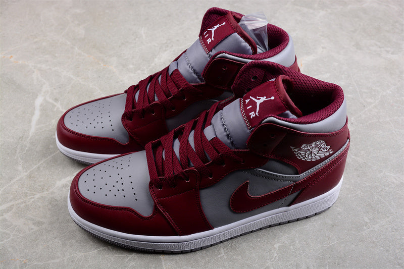 AJ1 Mid