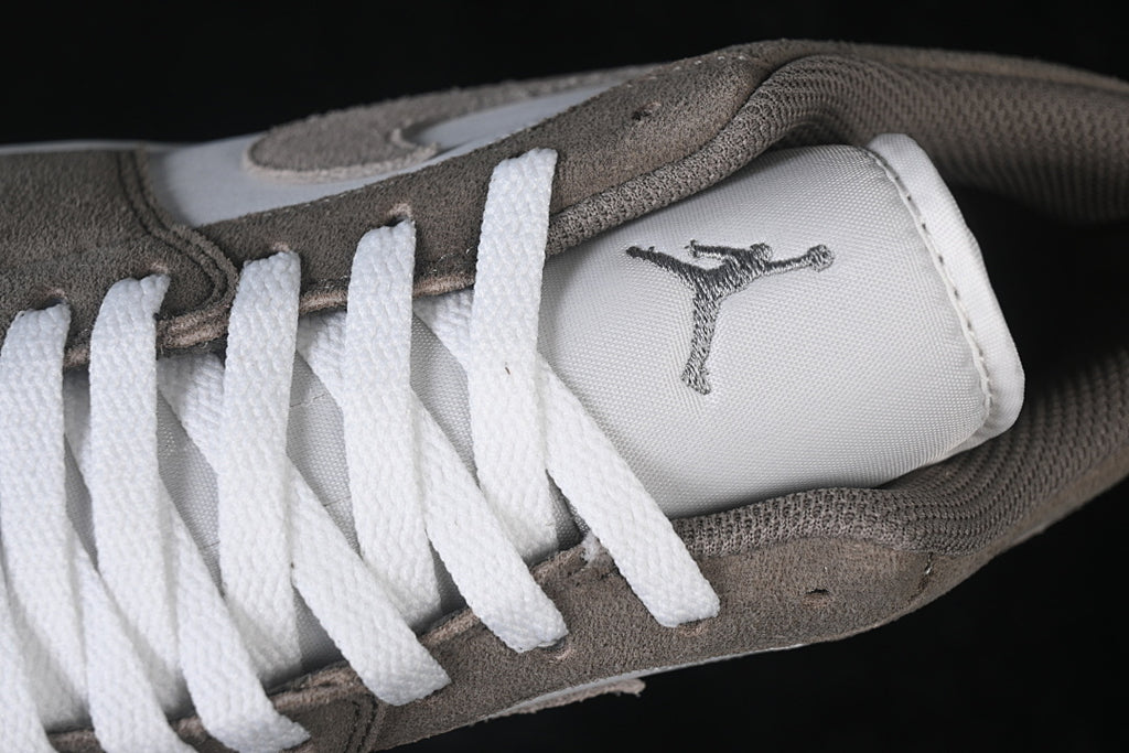 AJ1 Low
