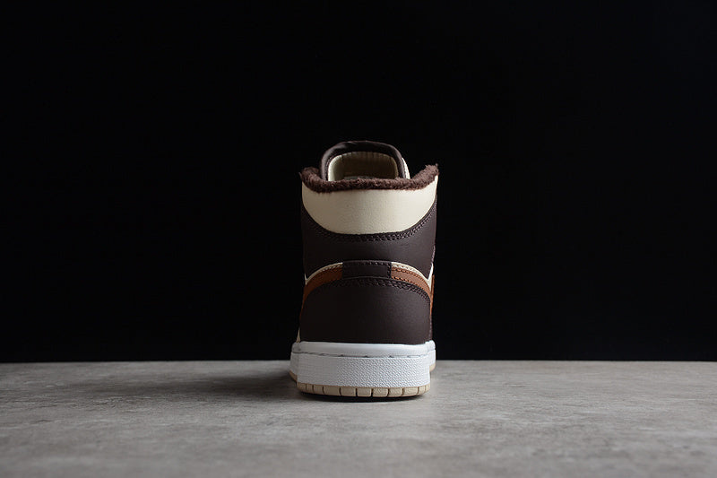 AJ1 Mid