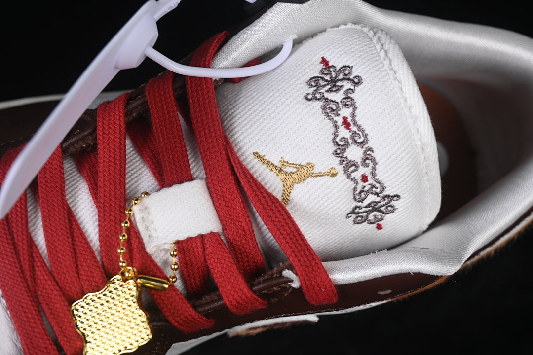 AJ1 Low