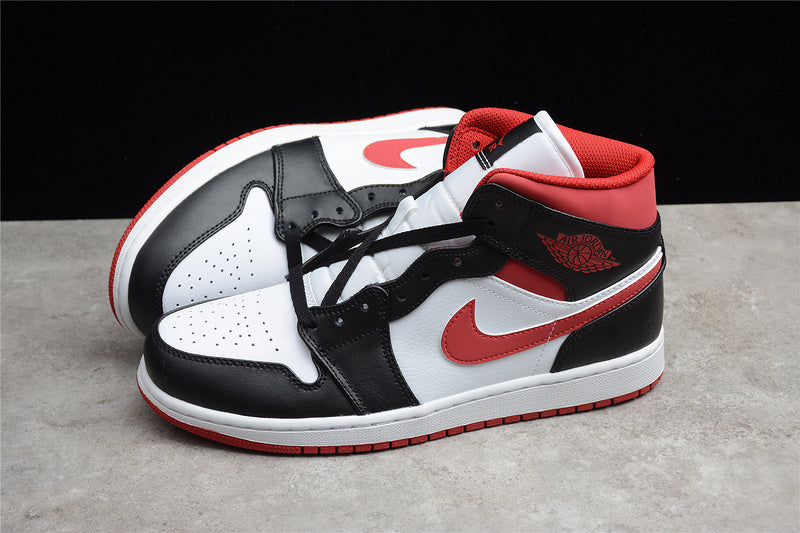 AJ1 Mid