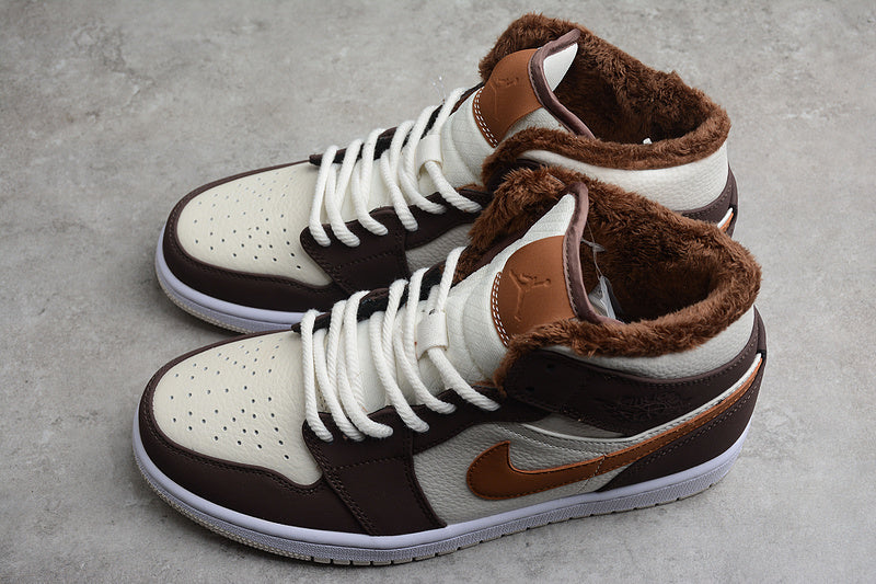 AJ1 Mid