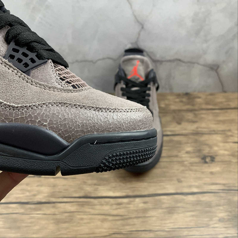 AJ4