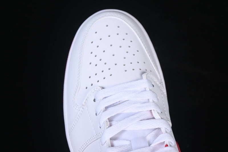 AJ1 Low