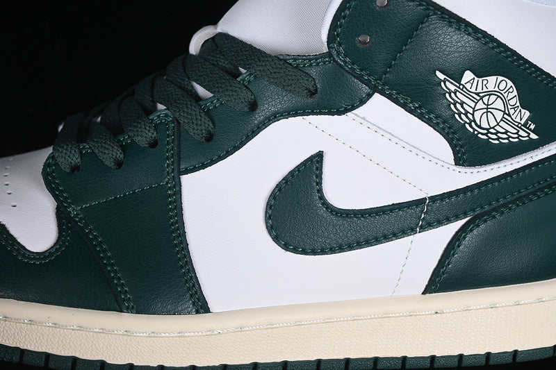 AJ1 Mid