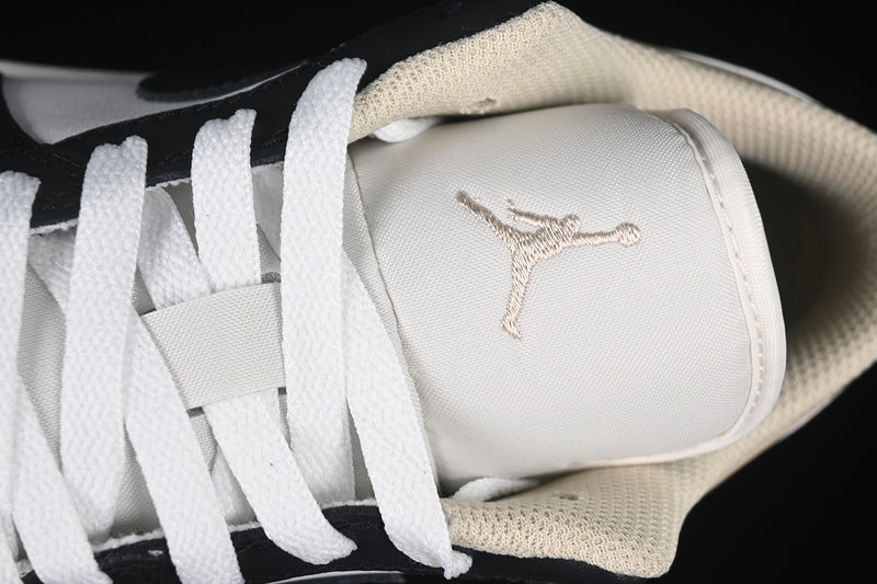 AJ1 Low