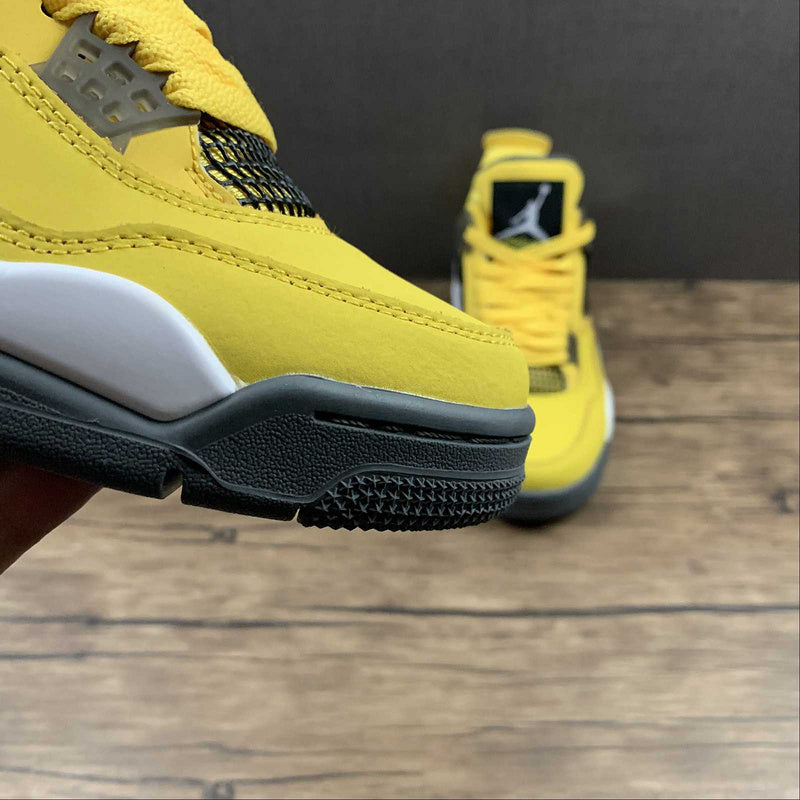 AJ4