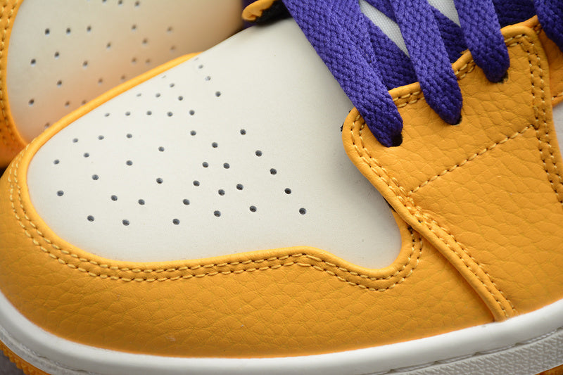 AJ1 Mid