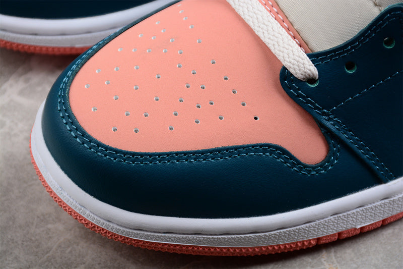 AJ1 Mid