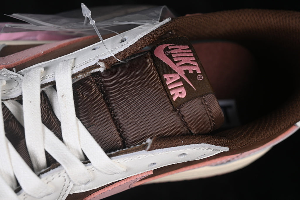 AJ1 Low