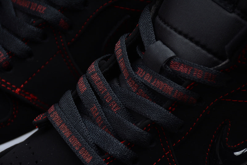 AJ1 Mid