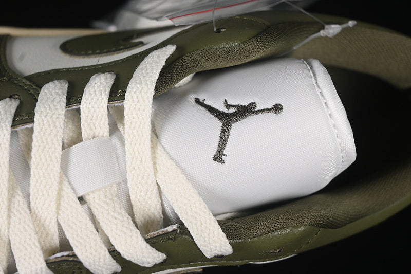 AJ1 Low