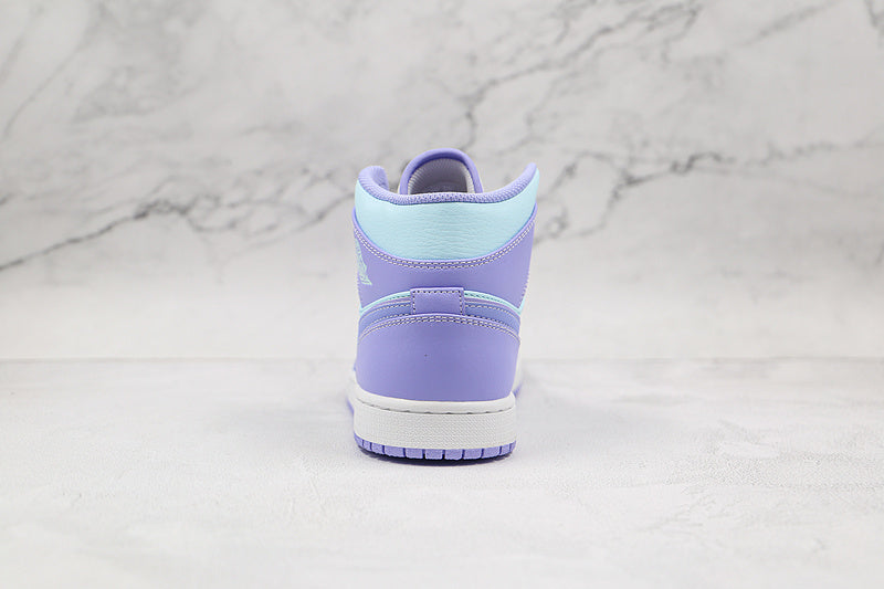 AJ1 Mid
