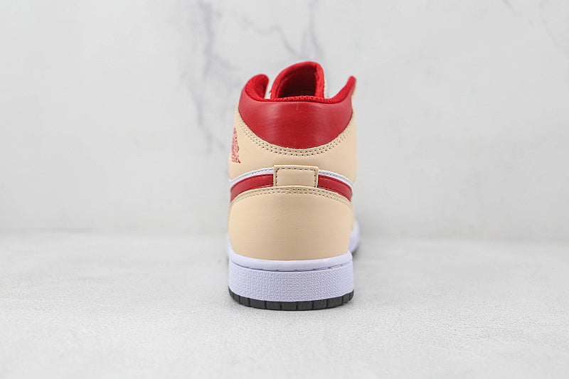AJ1 Mid