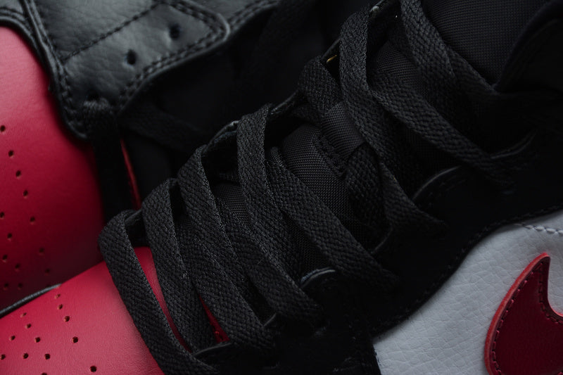 AJ1 Mid