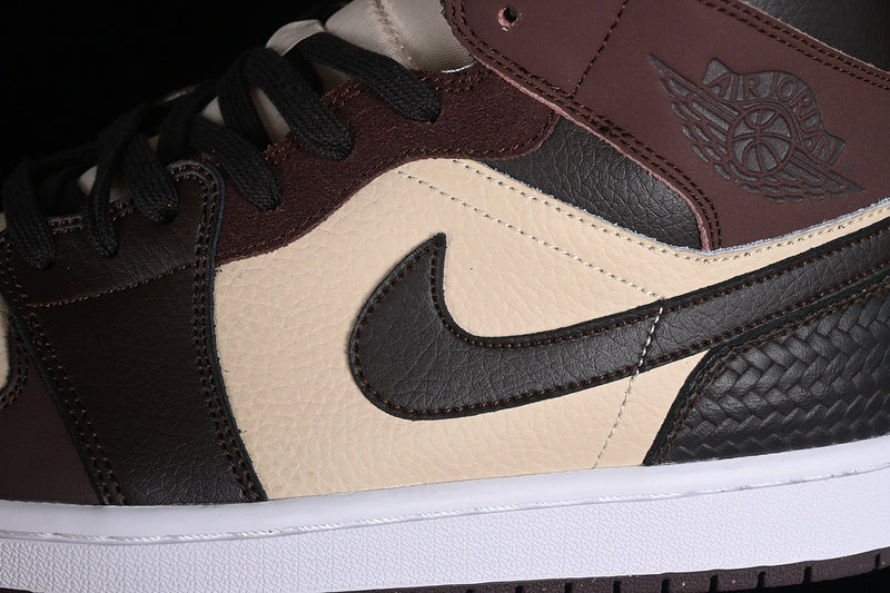 AJ1 Mid
