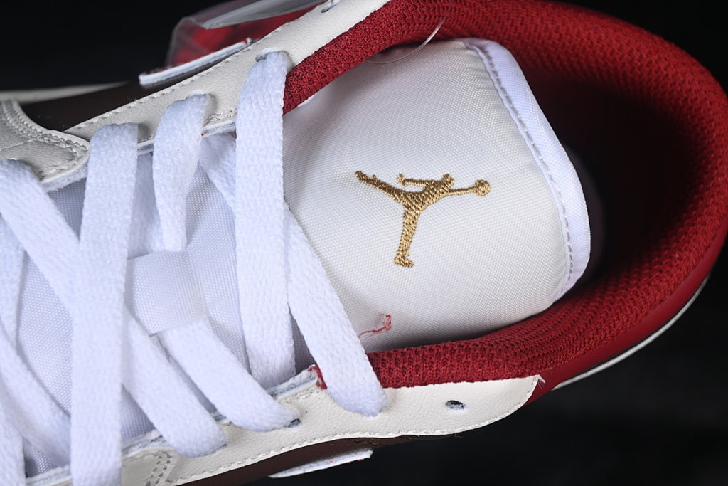 AJ1 Low