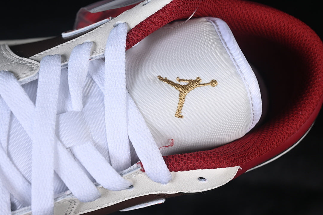 AJ1 Low