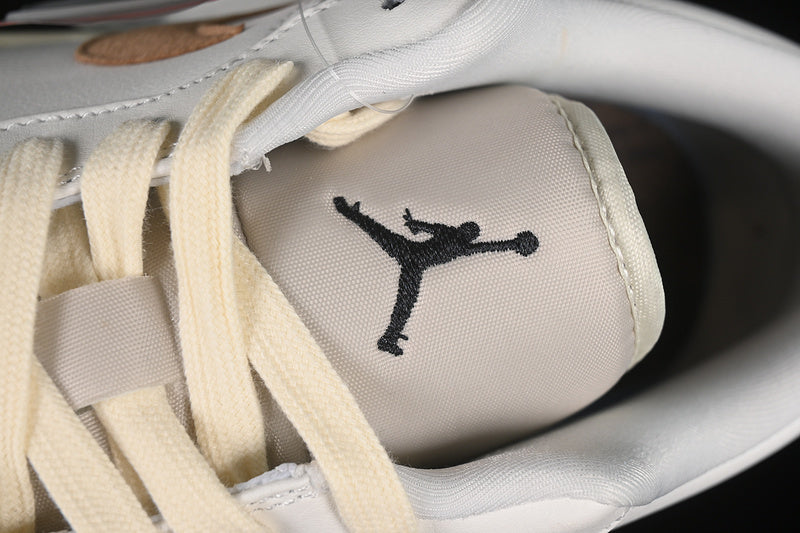 AJ1 Low