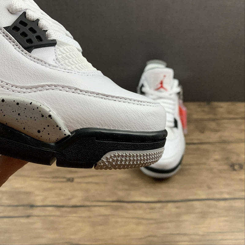 AJ4