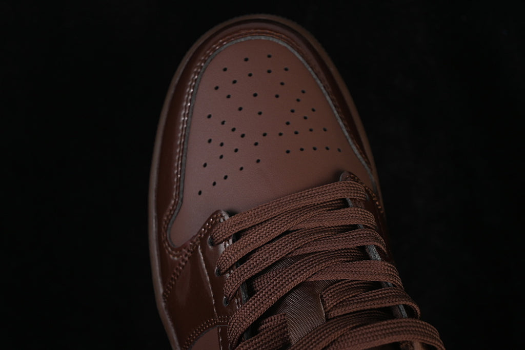 AJ1 Low