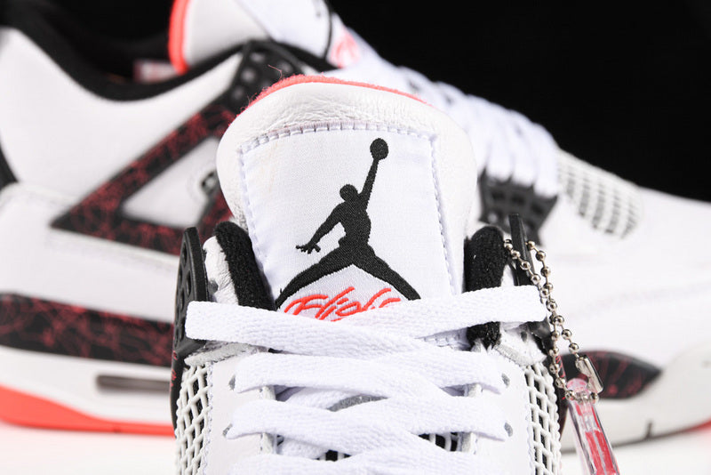 AJ4