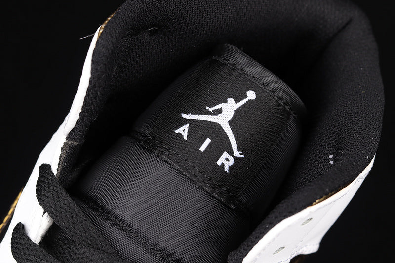 AJ1 Mid