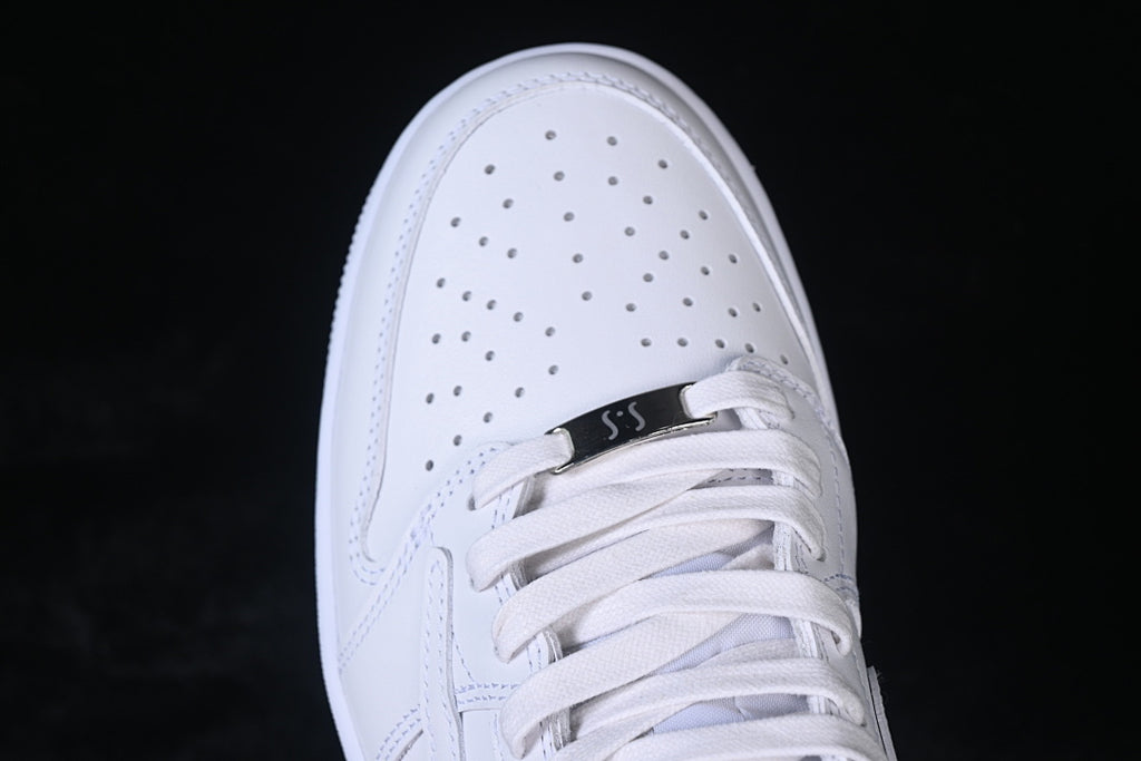 AJ1 Low