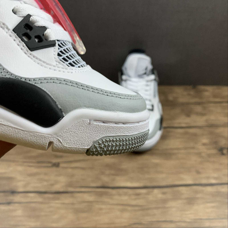 AJ4