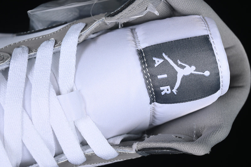 AJ1 Mid