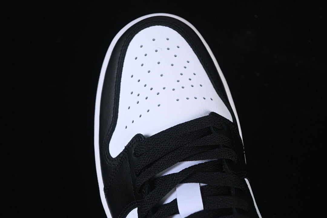 AJ1 Low