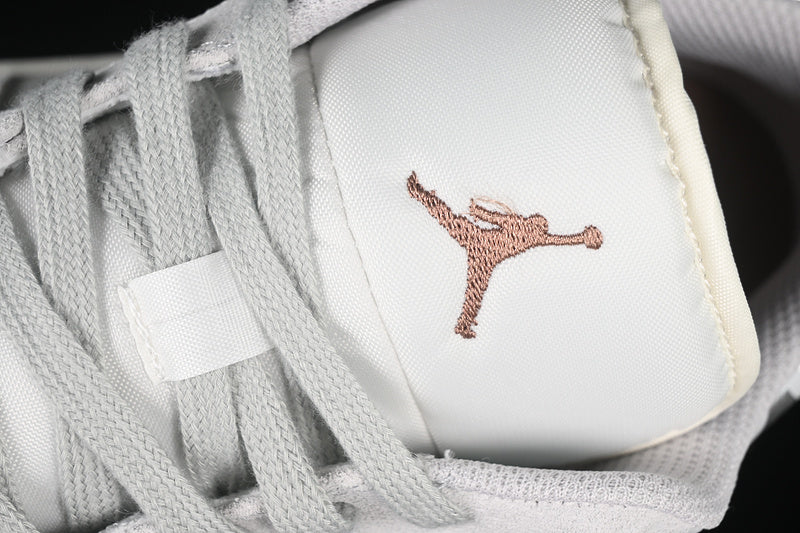 AJ1 Low