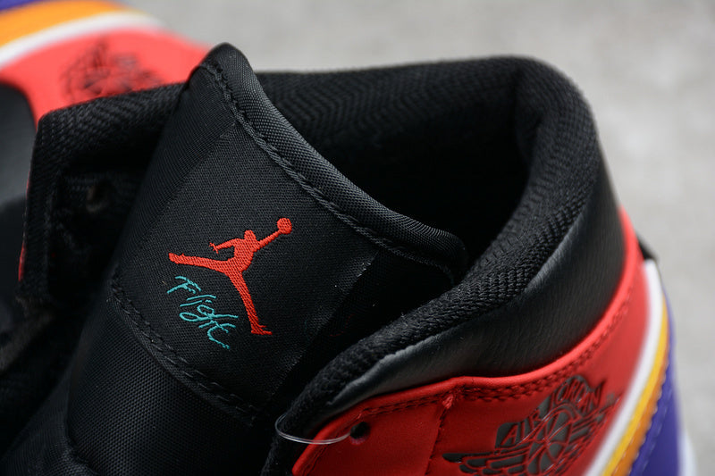 AJ1 Mid