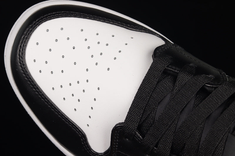 AJ1 Mid