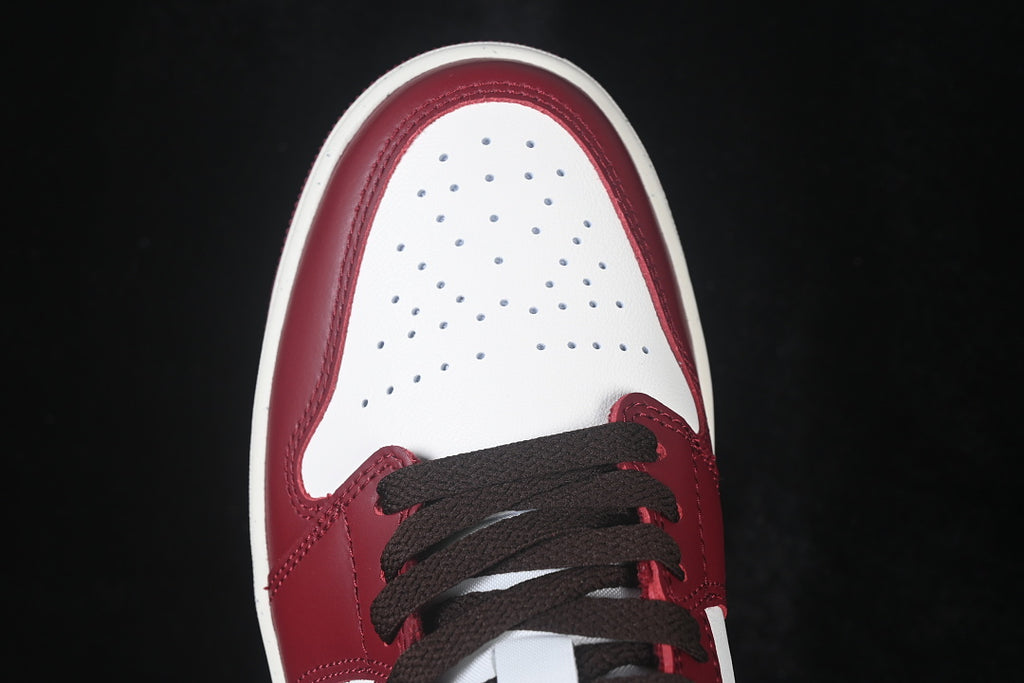 AJ1 Low