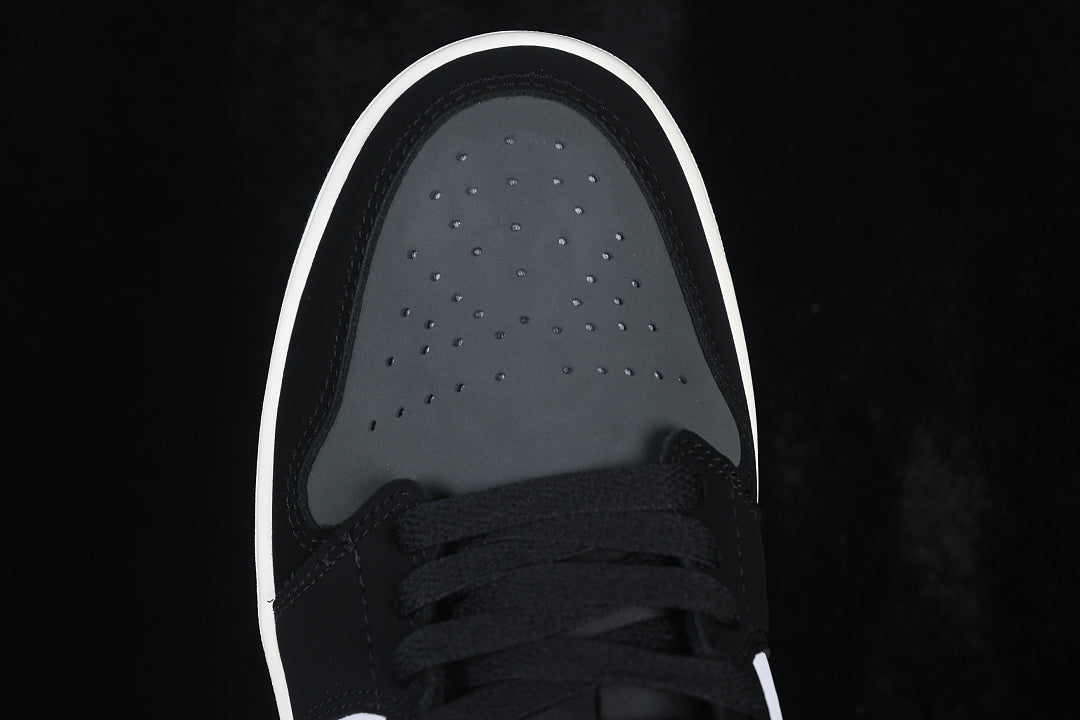 AJ1 Low