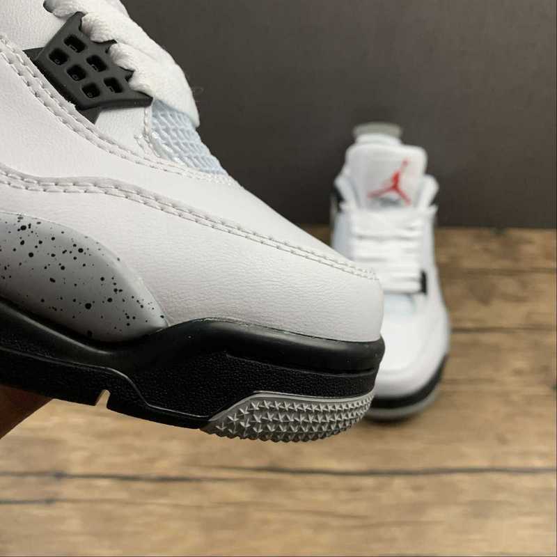 AJ4