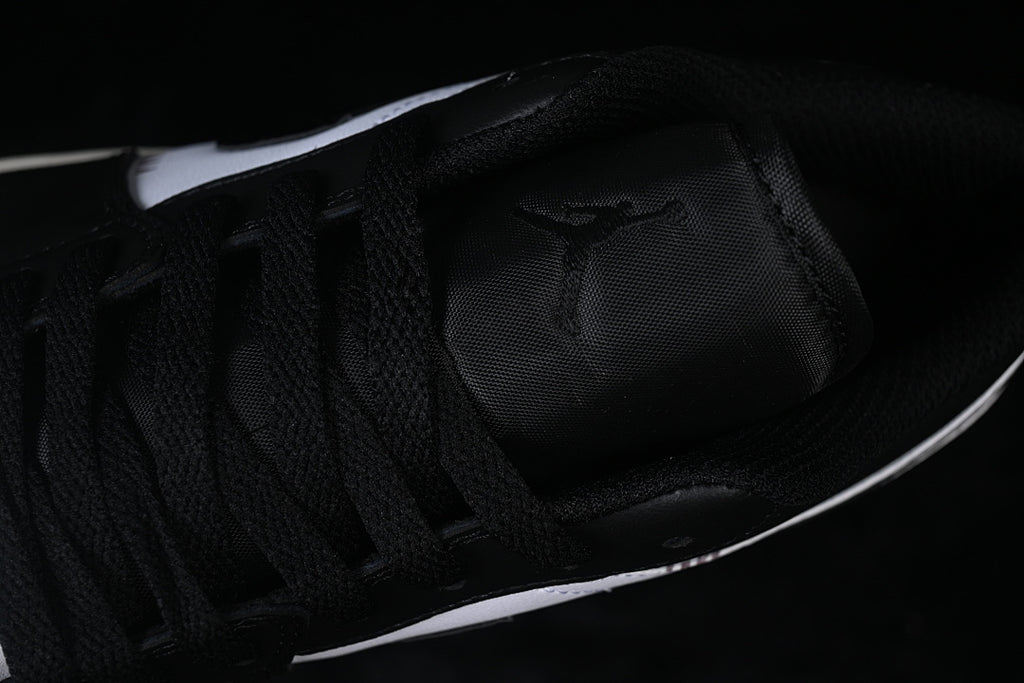 AJ1 Low