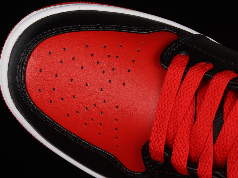 AJ1 Mid