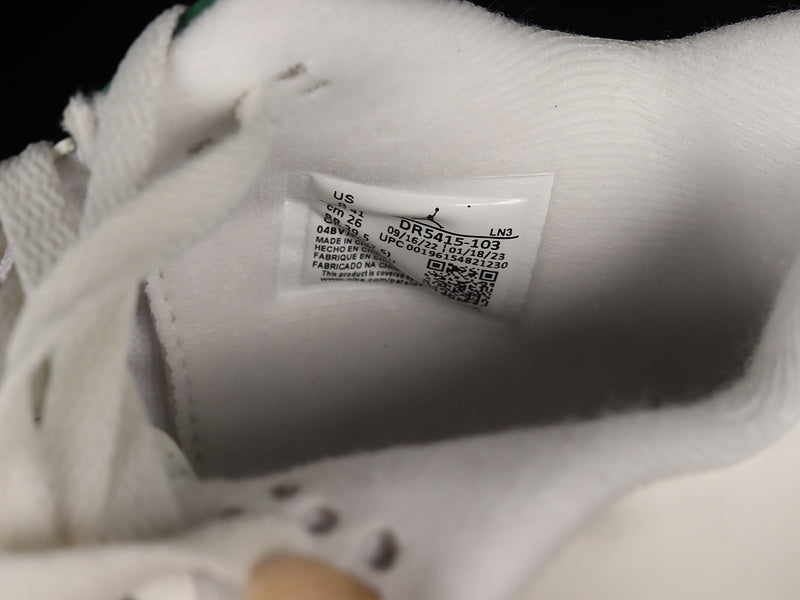 AJ4
