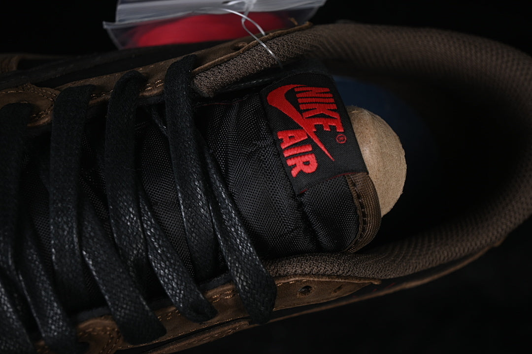 AJ1 Low
