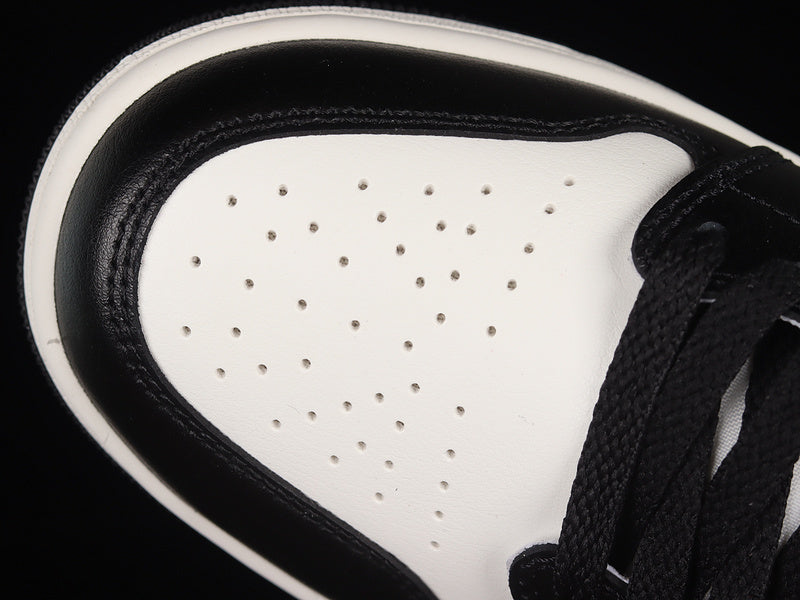 AJ1 Mid
