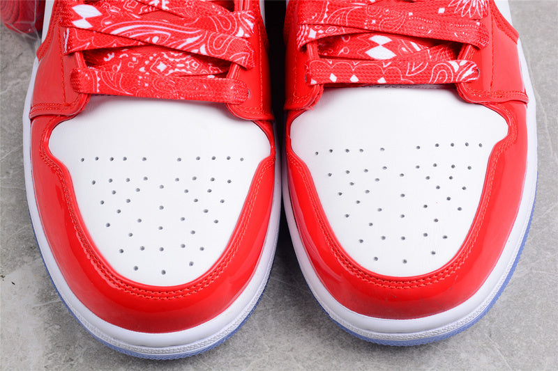 AJ1 Mid