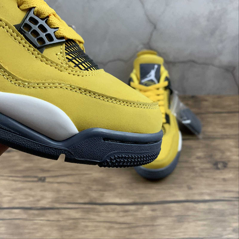 AJ4