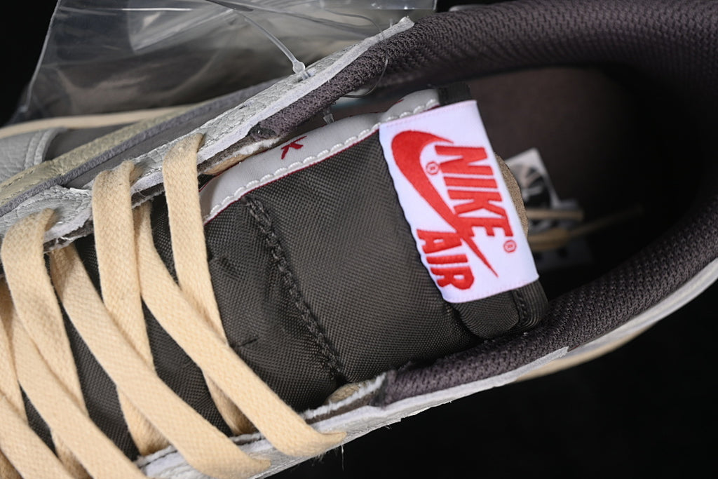 AJ1 Low