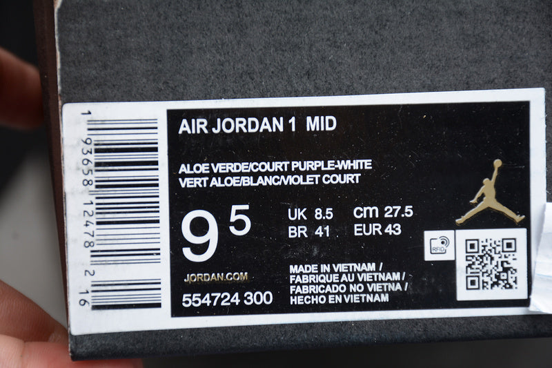 AJ1 Mid