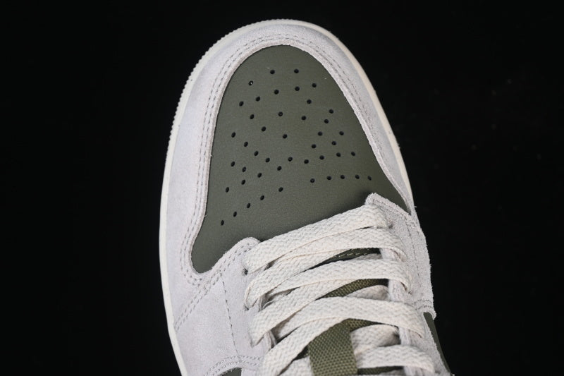 AJ1 Low