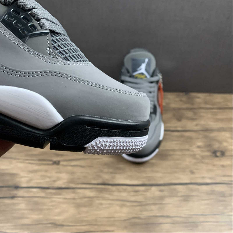AJ4