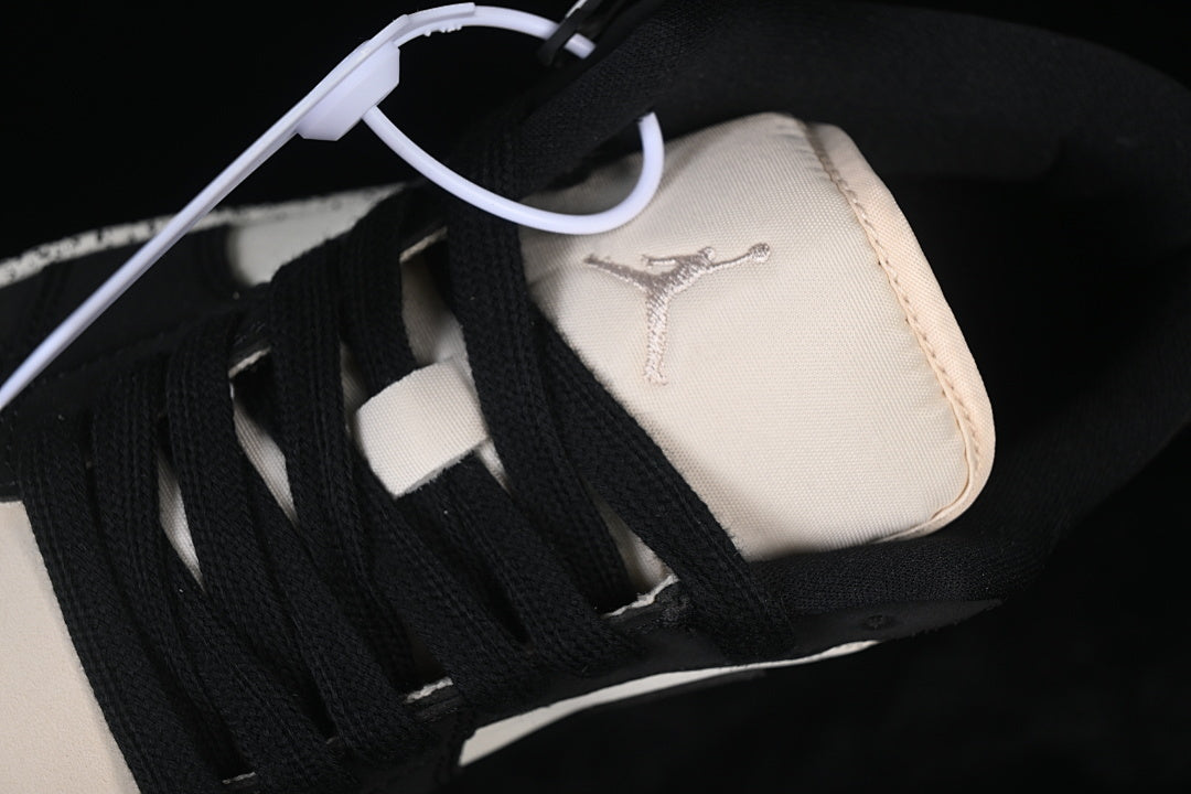 AJ1 Low