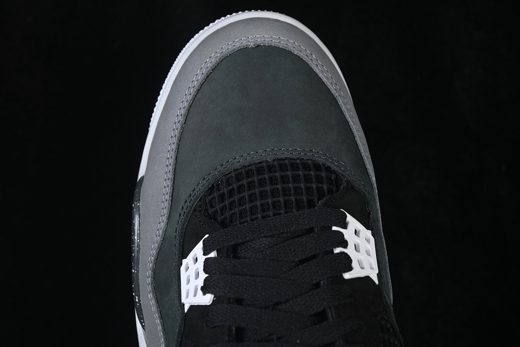 AJ4